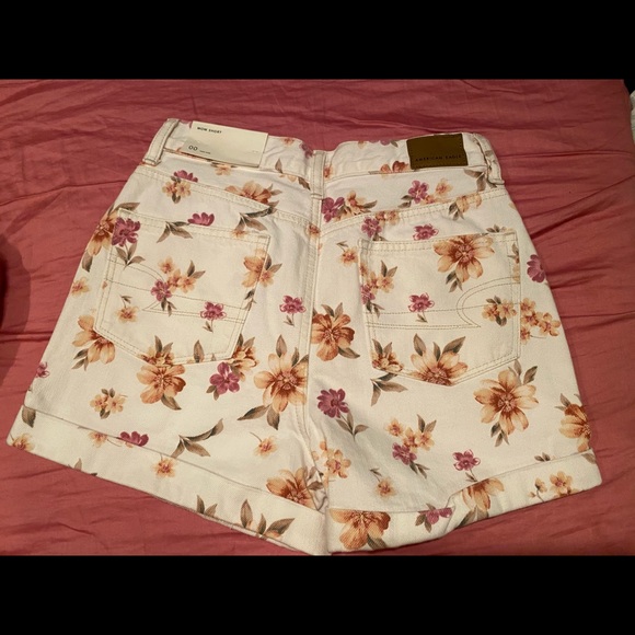 Mom short high rise size 00 American Eagle - Picture 2 of 5